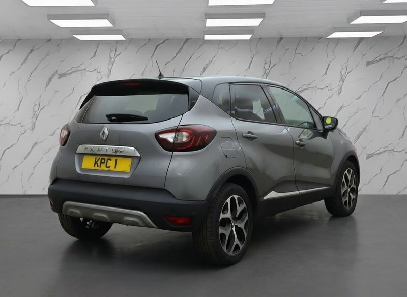 2018 Renault Captur in grey — photo 4 of 11