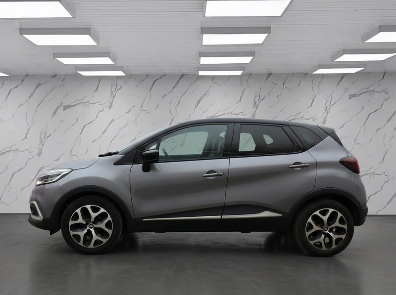 2018 Renault Captur in grey — photo 5 of 11