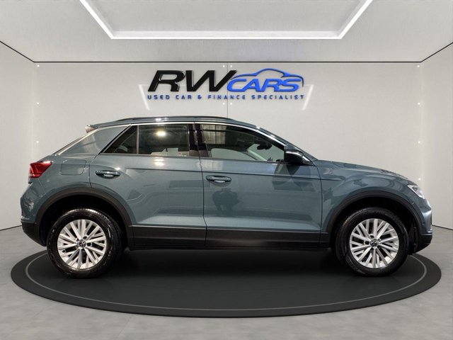 2023 Volkswagen T-Roc 1.5L Life 5dr - Photo 6