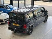 USED 2016 16 VOLKSWAGEN TRANSPORTER SHUTTLE 2.0 TDI BlueMotion Tech SE Minibus Double Cab 5dr Diesel Manual FWD LWB Euro 6 (s/s) (150 ps) 