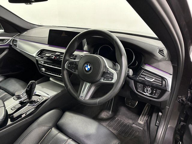 2018 BMW 5 Series - Photo 10