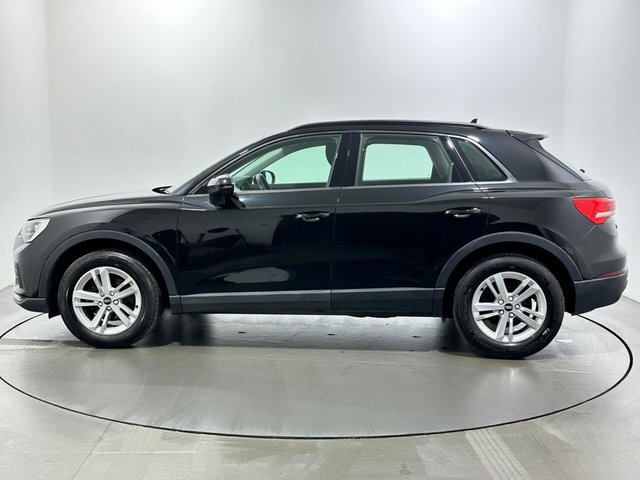 2021 Audi Q3 - Photo 5