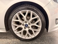 USED 2018 18 FORD FOCUS 1.0T EcoBoost ST-Line Hatchback 5dr Petrol Manual Euro 6 (s/s) (140 ps) Sat Nav-Air conditioning-DAB Radio-Cruise-Bluetooth-Privacy-18