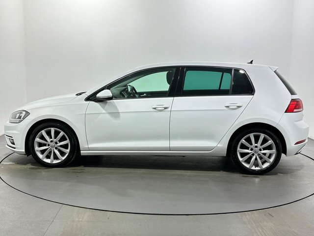 2019 Volkswagen Golf - Photo 5