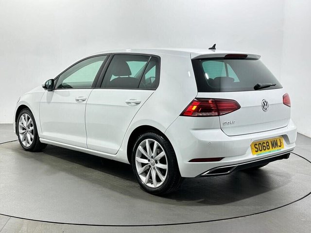 2019 Volkswagen Golf - Photo 6