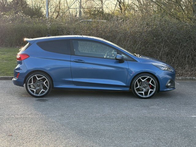 2020 FORD FIESTA - Photo 6