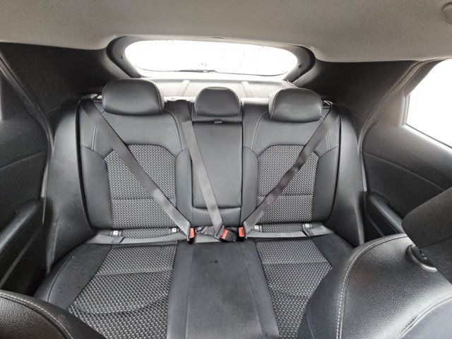 2021 KIA XCEED - Photo 11
