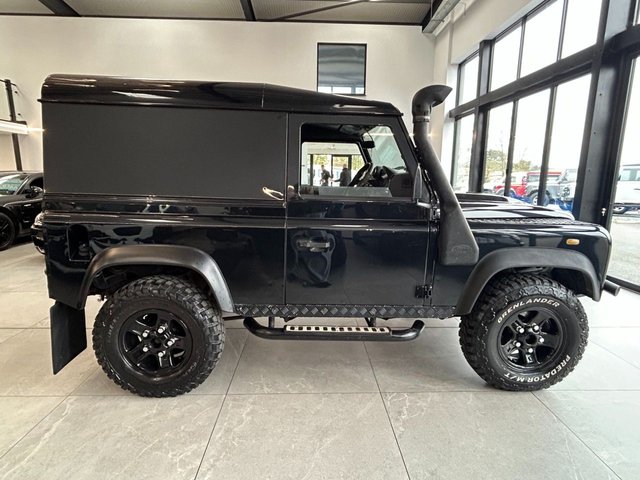 View our LAND ROVER DEFENDER