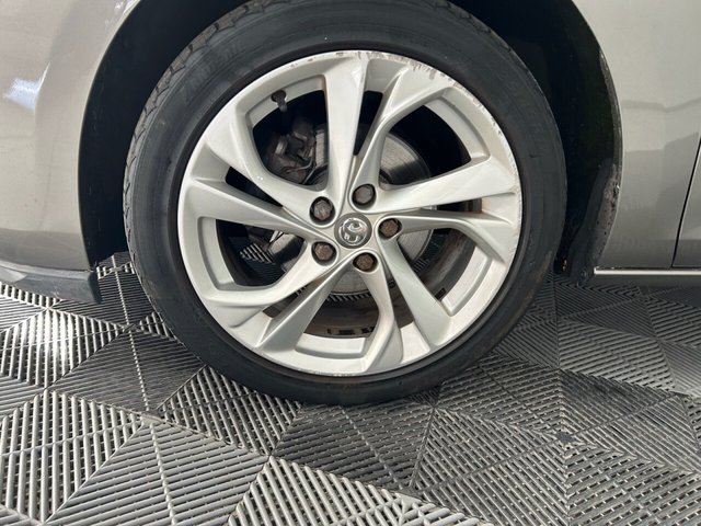 2017 VAUXHALL ASTRA - Photo 12