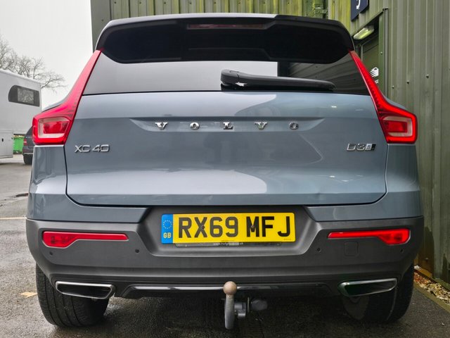 2019 VOLVO XC40 - Photo 9