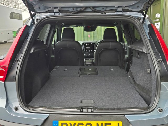 2019 VOLVO XC40 - Photo 12