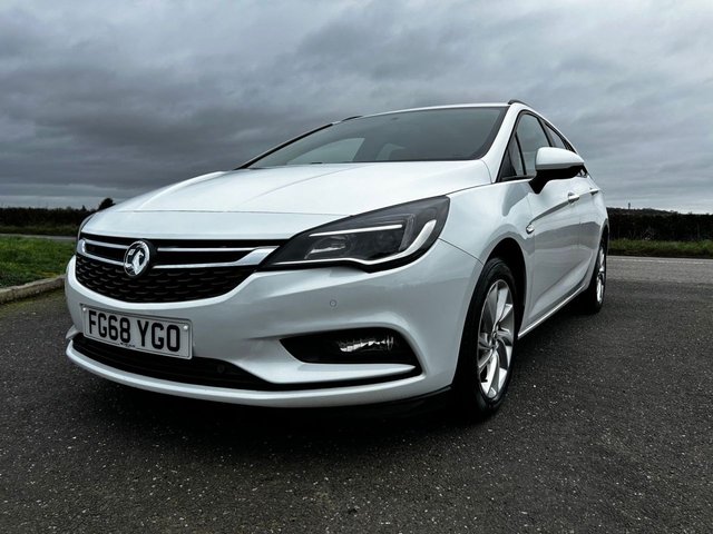 2018 VAUXHALL ASTRA 1.6 CDTi ecoTEC BlueInjection Design Sports Tourer 5dr Diesel Manual Euro 6 (s/s) (110 ps) - Photo 9