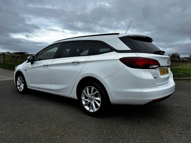 2018 VAUXHALL ASTRA 1.6 CDTi ecoTEC BlueInjection Design Sports Tourer 5dr Diesel Manual Euro 6 (s/s) (110 ps) - Photo 10