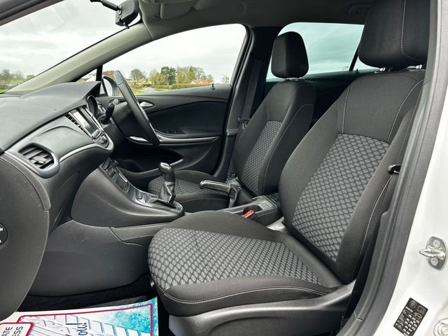 2018 VAUXHALL ASTRA 1.6 CDTi ecoTEC BlueInjection Design Sports Tourer 5dr Diesel Manual Euro 6 (s/s) (110 ps) - Photo 5