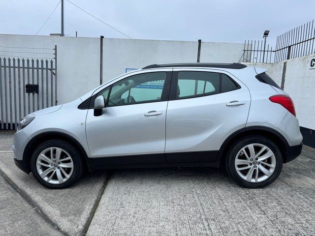 2017 Vauxhall Mokka X 1.6L Design Nav 5dr - Photo 2