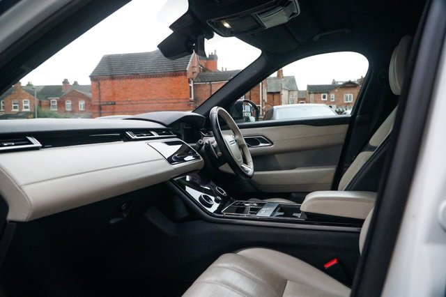 View our LAND ROVER RANGE ROVER VELAR