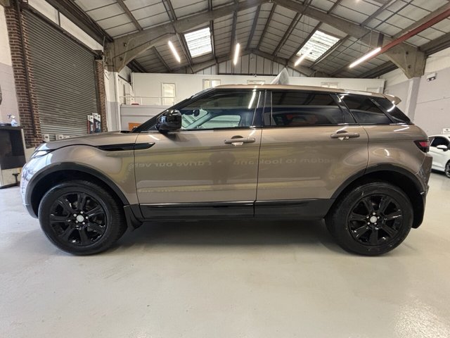 2017 Land Rover Range Rover Evoque 2L SE Tech 5dr - Photo 8