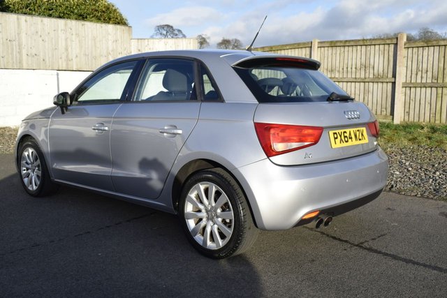 2014 AUDI A1 - Photo 9
