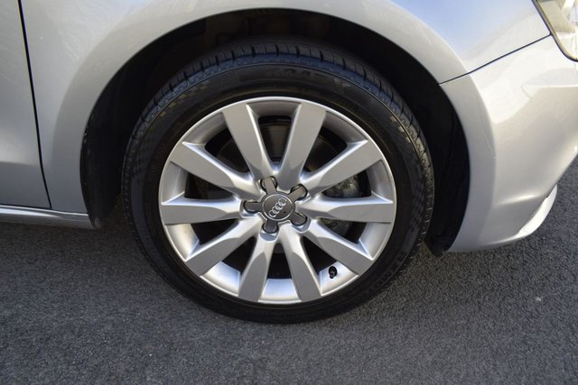 2014 AUDI A1 - Photo 12