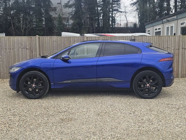 2021 JAGUAR I-PACE - Photo 2