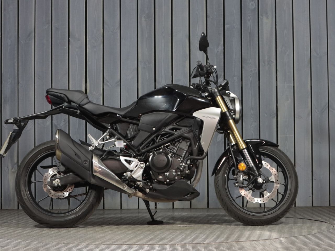 HONDA CBF300