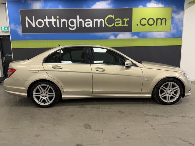 2009 Mercedes-Benz C-Class 2.1L Sport 4dr - Photo 4