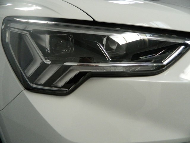 2019 Audi Q3 2L S Line 5dr - Photo 9