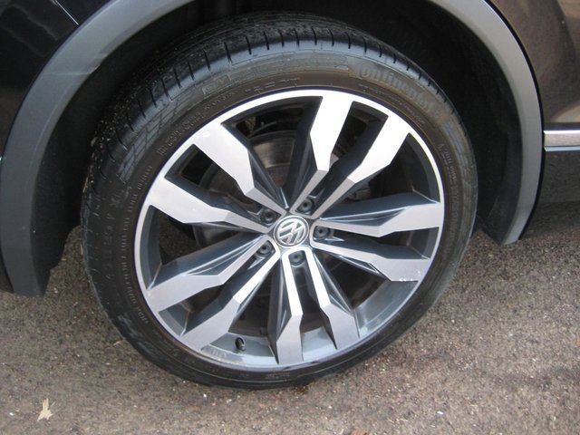 2019 VOLKSWAGEN TIGUAN 2.0 TSI R-Line Tech SUV 5dr Petrol DSG 4Motion Euro 6 (s/s) (190 ps) - Photo 10
