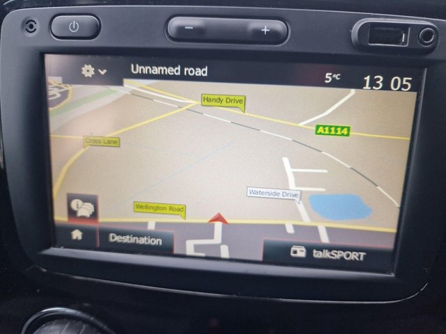 2017 RENAULT CAPTUR - Photo 8