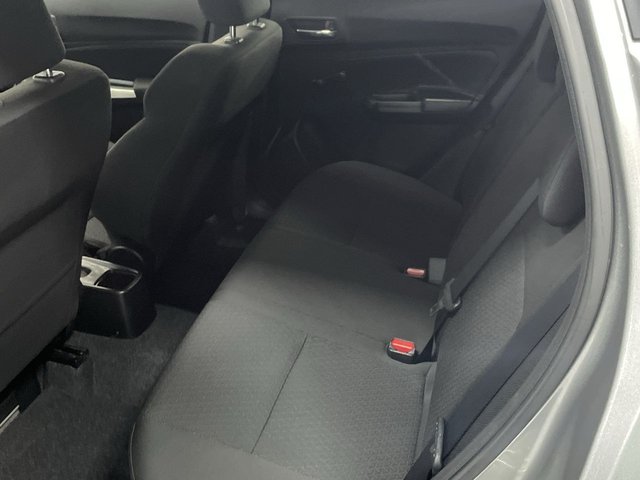 2021 SUZUKI SWIFT - Photo 6
