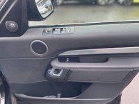 USED 2019 69 LAND ROVER DISCOVERY 3.0 SD V6 Landmark Edition SUV 5dr Diesel Auto 4WD Euro 6 (s/s) (306 ps) A BEAUTIFUL ADDITION TO OUR EXTENSIVE DISCOVERY SPORT COLLECTION FINISHED IN METALLIC BLACK PAINT+4 WHEEL DRIVE+7 SEATER+JUST 2 FORMER KEEPERS+SERVICE HISTORY+DIESEL+AUTOMATIC+HEATED SEATS+PARKING CAMERAS+ROOF RAILS+DAB DIGITAL RADIO+CRUISE CONTROL+AUDIO SYSTEM+PRIVACY GLASS+FULL LEATHER INTERIOR+FULL PANORAMIC GLASS ROOF+SATELLITE NAVIGATION+PARK ASSIST+AIR CONDITIONING+CLIMATE CONTROL+ALLOY WHEELS+BLUETOOTH PREPARATION+CALL NOW TO SPEAK WITH OUR EXPERIENCED SALES TEAM AND ARRANGE A VIEWING!!!!