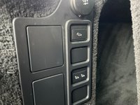 USED 2019 69 LAND ROVER DISCOVERY 3.0 SD V6 Landmark Edition SUV 5dr Diesel Auto 4WD Euro 6 (s/s) (306 ps) A BEAUTIFUL ADDITION TO OUR EXTENSIVE DISCOVERY SPORT COLLECTION FINISHED IN METALLIC BLACK PAINT+4 WHEEL DRIVE+7 SEATER+JUST 2 FORMER KEEPERS+SERVICE HISTORY+DIESEL+AUTOMATIC+HEATED SEATS+PARKING CAMERAS+ROOF RAILS+DAB DIGITAL RADIO+CRUISE CONTROL+AUDIO SYSTEM+PRIVACY GLASS+FULL LEATHER INTERIOR+FULL PANORAMIC GLASS ROOF+SATELLITE NAVIGATION+PARK ASSIST+AIR CONDITIONING+CLIMATE CONTROL+ALLOY WHEELS+BLUETOOTH PREPARATION+CALL NOW TO SPEAK WITH OUR EXPERIENCED SALES TEAM AND ARRANGE A VIEWING!!!!