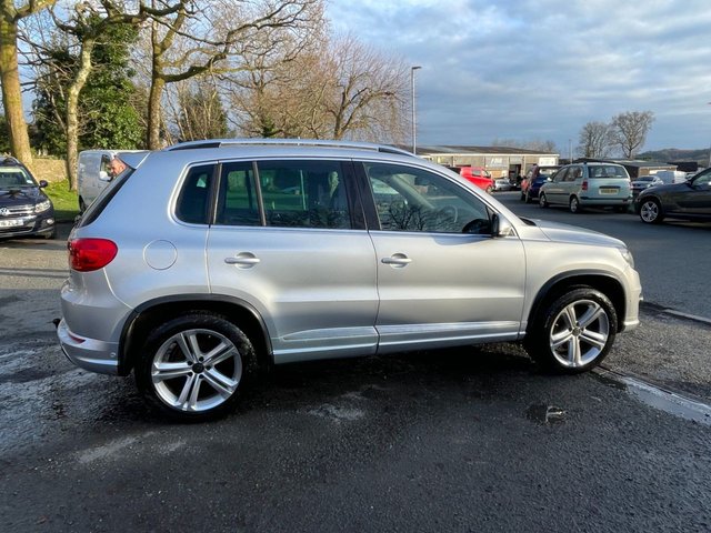 2013 VOLKSWAGEN TIGUAN 2.0 TDI BlueMotion Tech R-Line SUV 5dr Diesel Manual 4WD Euro 5 (s/s) (140 ps) - Photo 6