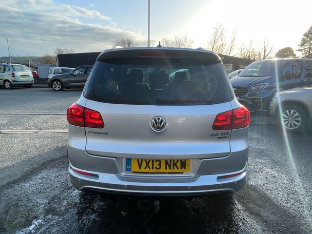 2013 VOLKSWAGEN TIGUAN 2.0 TDI BlueMotion Tech R-Line SUV 5dr Diesel Manual 4WD Euro 5 (s/s) (140 ps) - Photo 8