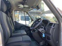 USED 2023 72 RENAULT MASTER 2.3 dCi 35 Business Panel Van 4dr Diesel Manual FWD MWB Medium Roof Euro 6 (135 ps) 