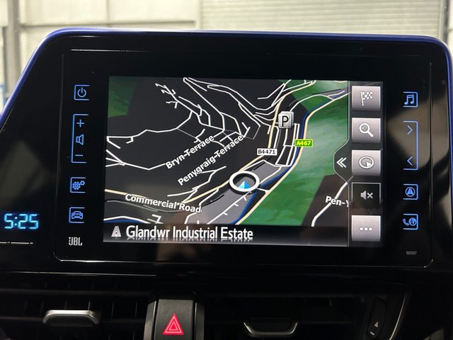 2016 TOYOTA C-HR - Photo 12
