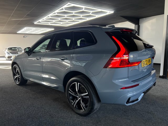 2022 VOLVO XC60 - Photo 4