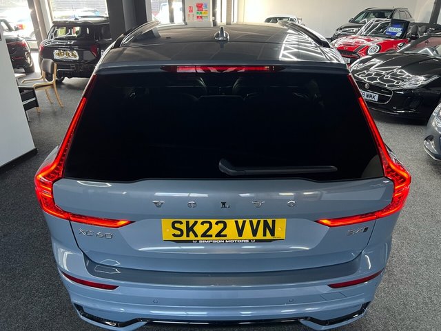 2022 VOLVO XC60 - Photo 8
