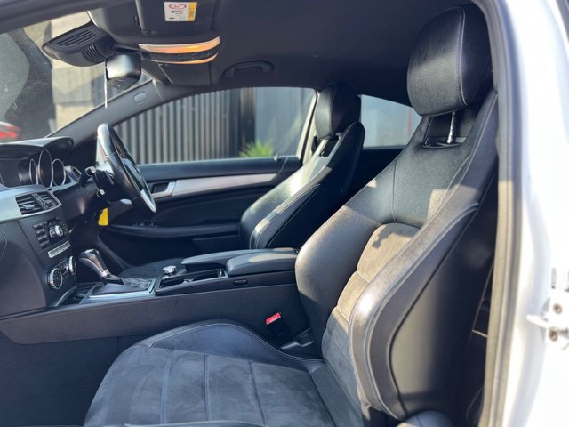 2015 Mercedes-Benz C-CLASS - Photo 6