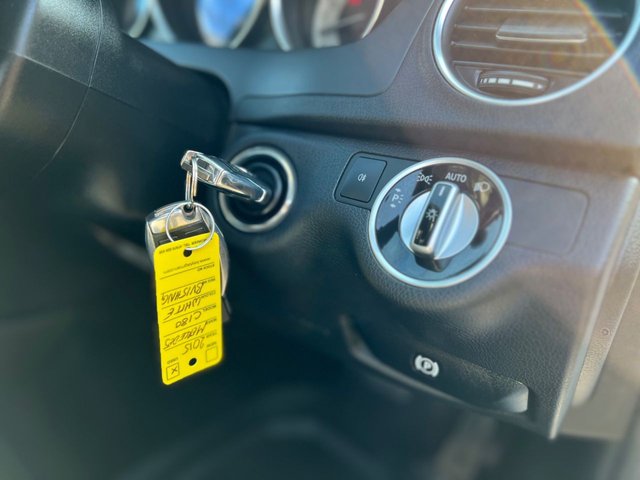 2015 Mercedes-Benz C-CLASS - Photo 8