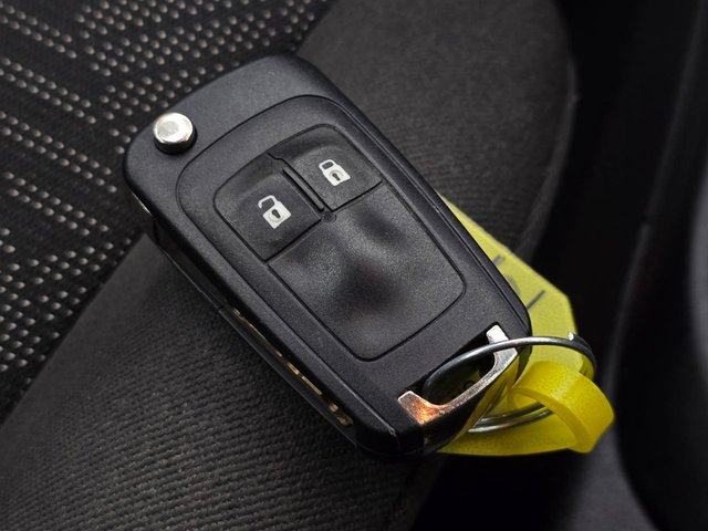 2017 VAUXHALL CORSA 1.4i ecoTEC Energy Hatchback 5dr Petrol Manual Euro 6 (a/c) (75 ps) - Photo 8