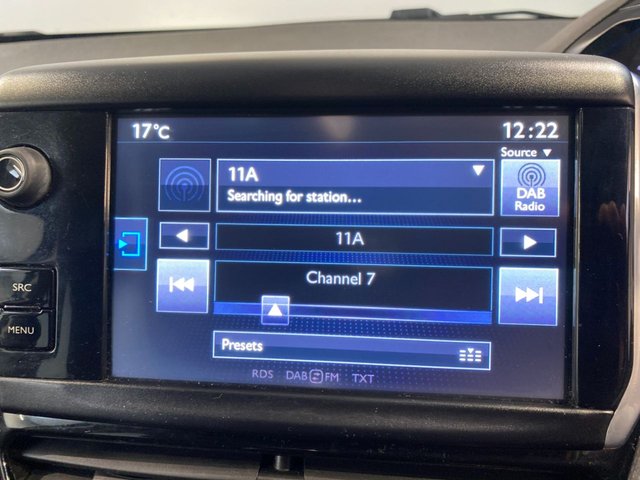 2014 Peugeot 2008 1.6L Allure 5dr - Photo 12