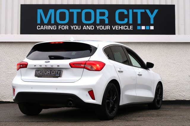 2018 FORD FOCUS 1.5 EcoBlue Zetec Hatchback 5dr Diesel Manual Euro 6 (s/s) (120 ps) - Photo 3