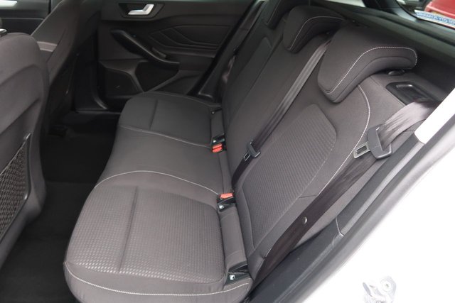 2018 FORD FOCUS 1.5 EcoBlue Zetec Hatchback 5dr Diesel Manual Euro 6 (s/s) (120 ps) - Photo 11