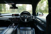 USED 2016 16 BMW X6 3.0 M50d SUV 5dr Diesel Auto xDrive Euro 6 (s/s) (381 ps) FLAMENCO RED METALLIC PAINTWORK + REAR CAMERA + BLACK PACK + HEATED SEATS