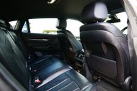 USED 2016 16 BMW X6 3.0 M50d SUV 5dr Diesel Auto xDrive Euro 6 (s/s) (381 ps) FLAMENCO RED METALLIC PAINTWORK + REAR CAMERA + BLACK PACK + HEATED SEATS