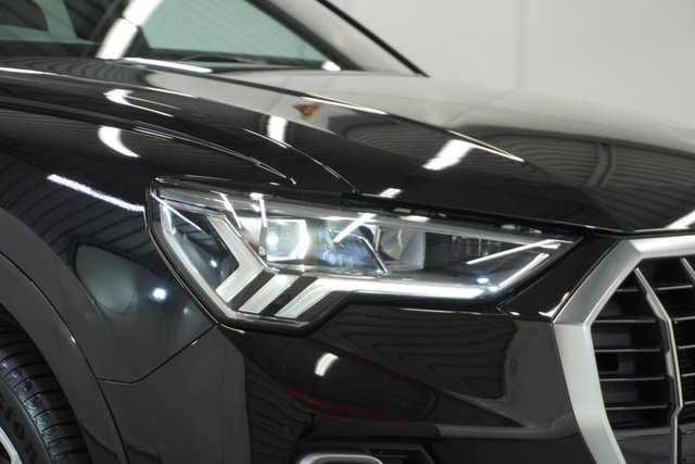 2025 AUDI Q3 - Photo 9