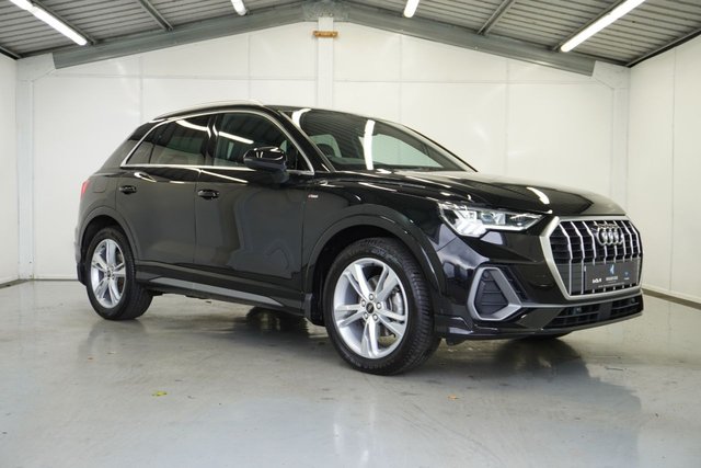 View our Audi Q3 1.5 TFSI CoD 35 S line SUV 5dr Petrol S Tronic Euro 6 (s/s) (150 ps)