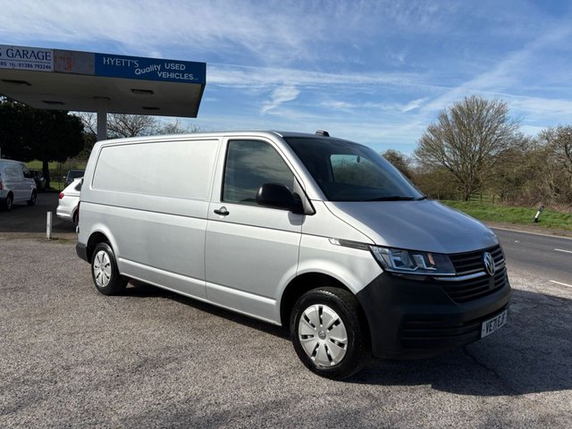 VOLKSWAGEN TRANSPORTER at Hyetts Garage