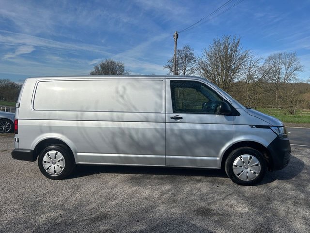 VOLKSWAGEN TRANSPORTER at Hyetts Garage